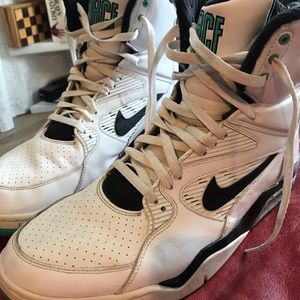 Men’s Nike High Top Force